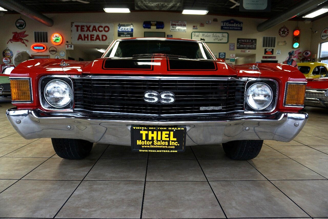 Chevrolet-Chevelle-1972-Classic-Car-11