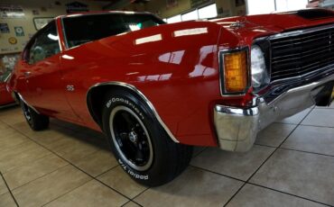 Chevrolet-Chevelle-1972-Classic-Car-12