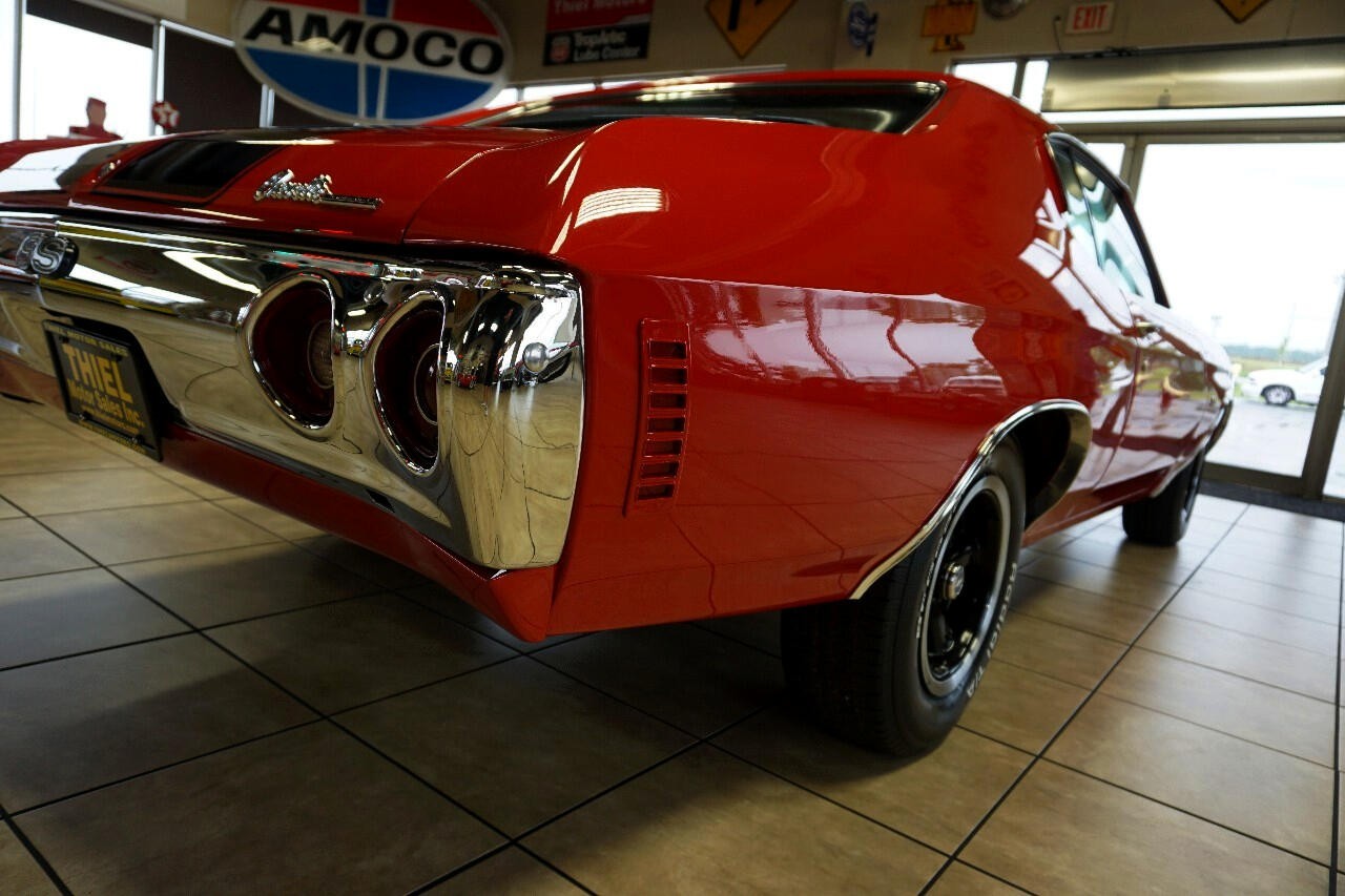 Chevrolet-Chevelle-1972-Classic-Car-16