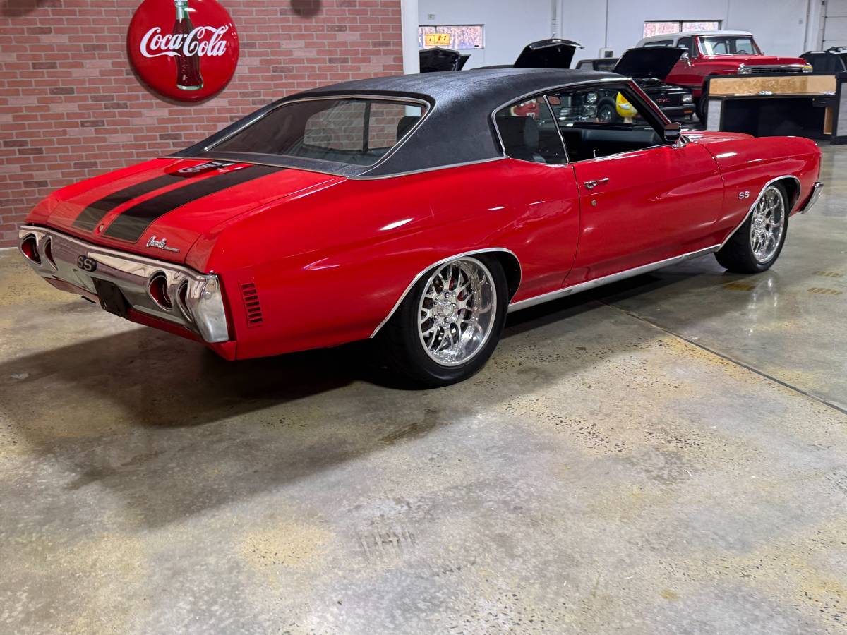 Chevrolet-Chevelle-1972-red-3