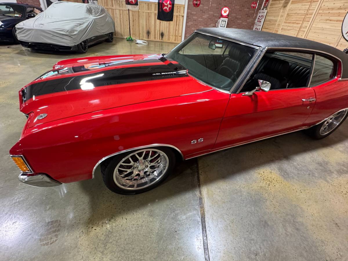 Chevrolet-Chevelle-1972-red-4