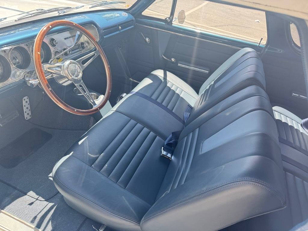 Chevrolet-Chevelle-ls-restomod-w-1964-white-11