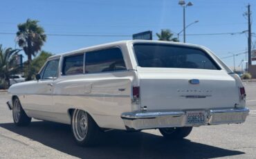 Chevrolet-Chevelle-ls-restomod-w-1964-white-6