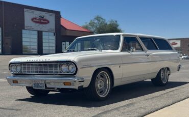 Chevrolet-Chevelle-ls-restomod-w-1964-white-8