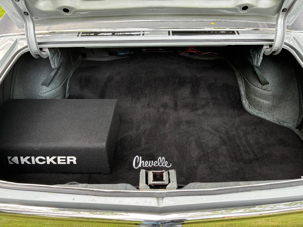 Chevrolet-Chevelle-malibu-1971-silver-11