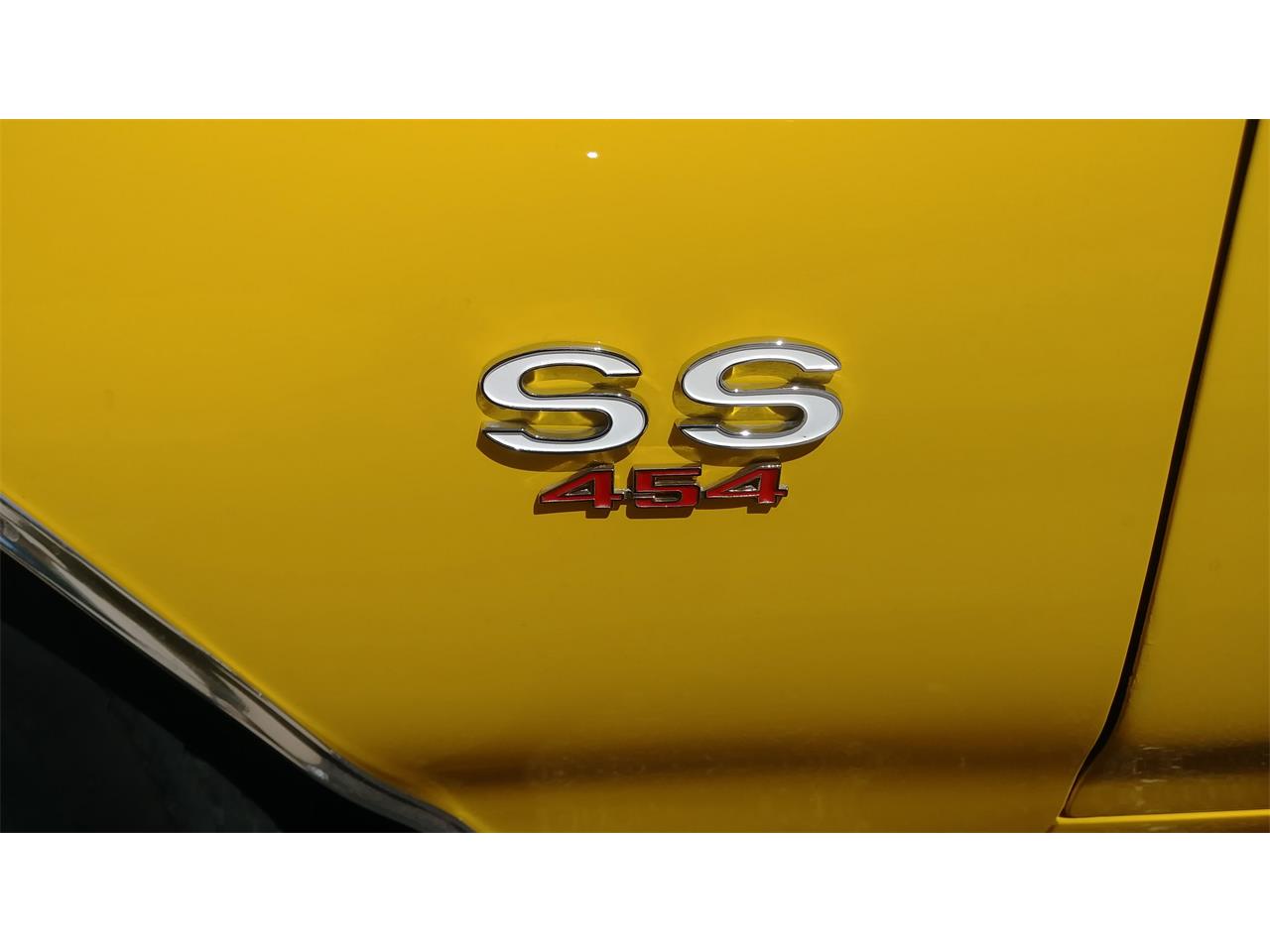 Chevrolet-Chevelle-ss-1971-Sunflower-Yellow-Black-10