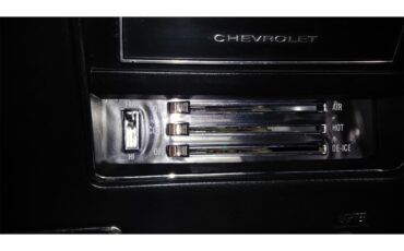 Chevrolet-Chevelle-ss-1971-Sunflower-Yellow-Black-44