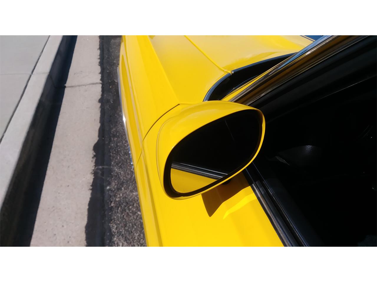 Chevrolet-Chevelle-ss-1971-Sunflower-Yellow-Black-59