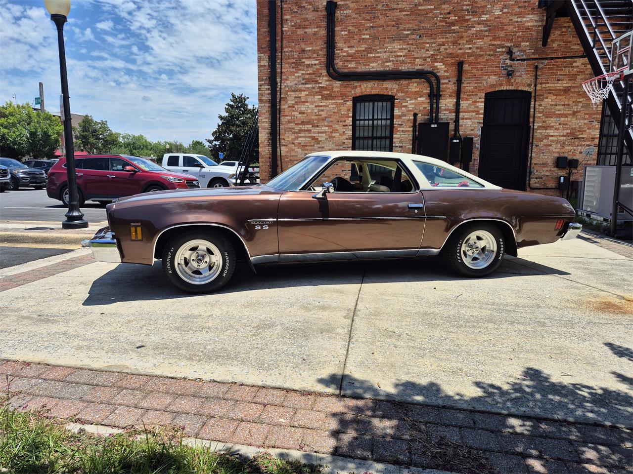 Chevrolet-Chevelle-ss-1973-Brown-metallic-metal-Beige-3