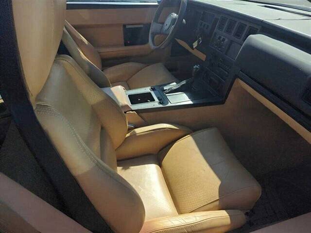 Chevrolet-Chevy-corvette-1987-7