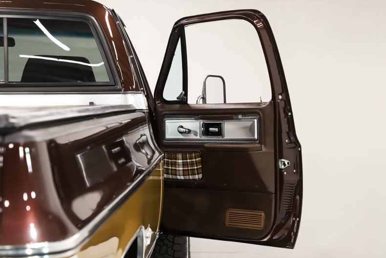 Chevrolet-Cheyenne-1978-Dark-Brown-Metallic-40