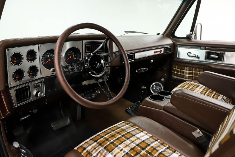 Chevrolet-Cheyenne-1978-Dark-Brown-Metallic