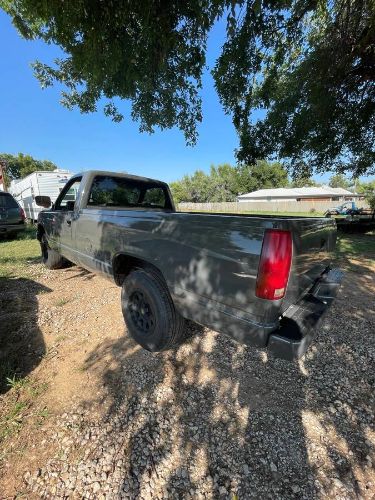 Chevrolet-Cheyenne-1989-Gray-11