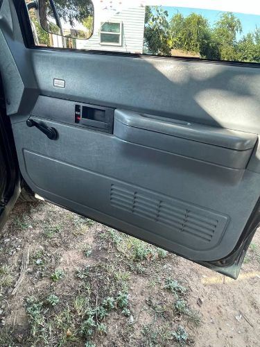 Chevrolet-Cheyenne-1989-Gray-3