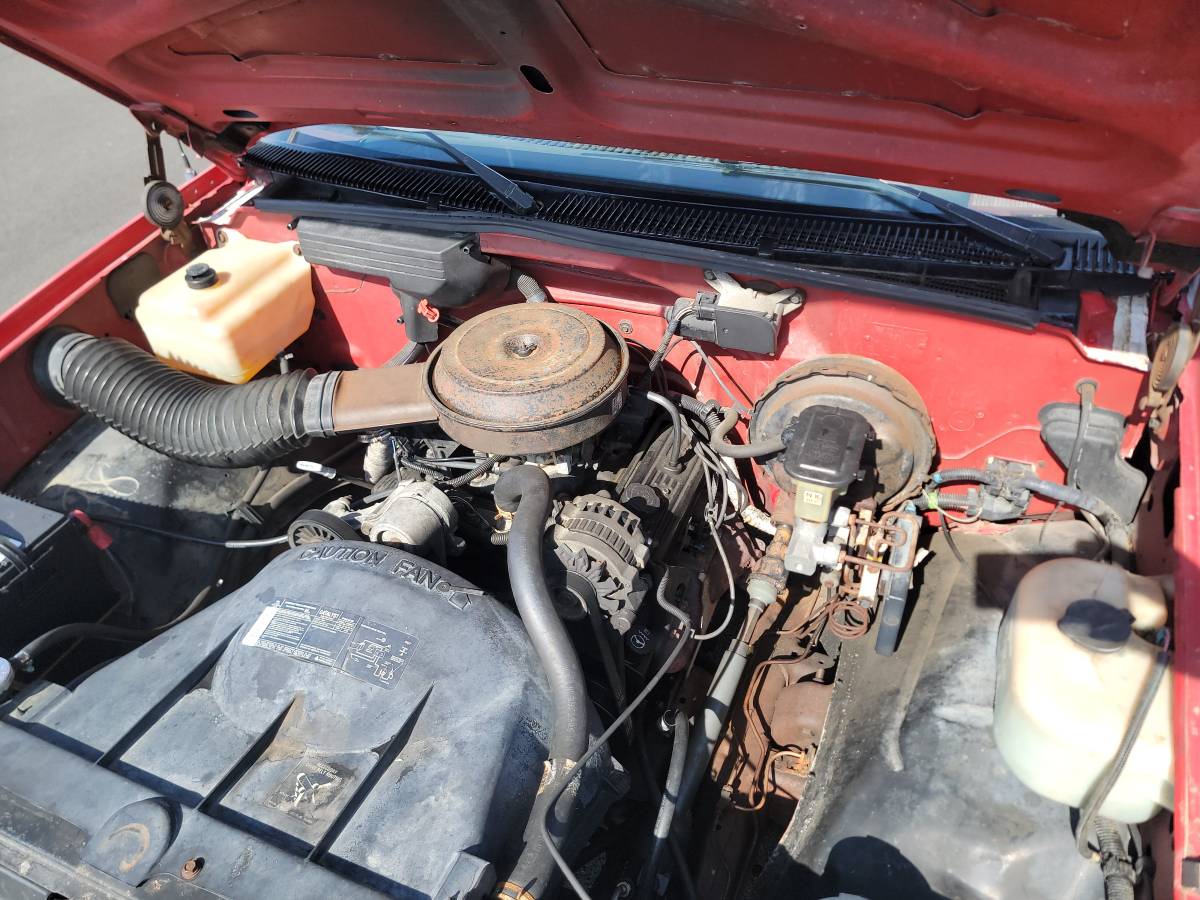Chevrolet-Cheyenne-k1500-4x4-1992-red-14
