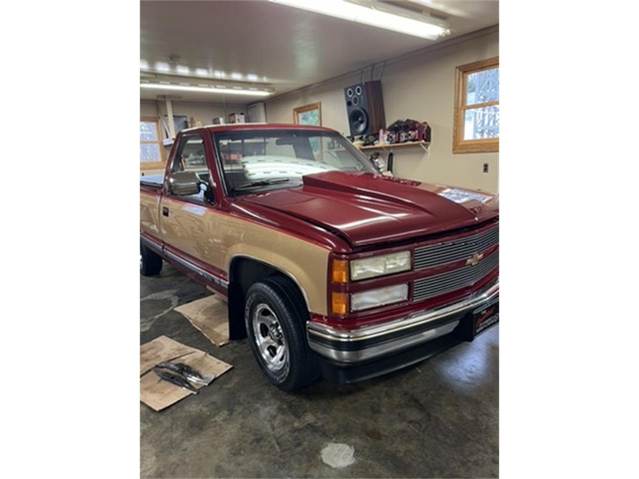 Chevrolet-Ck-1500-1990-Crims-RedAdobe-Gold-Garnet-Seat-Custom-1