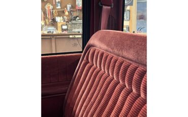Chevrolet-Ck-1500-1990-Crims-RedAdobe-Gold-Garnet-Seat-Custom-12