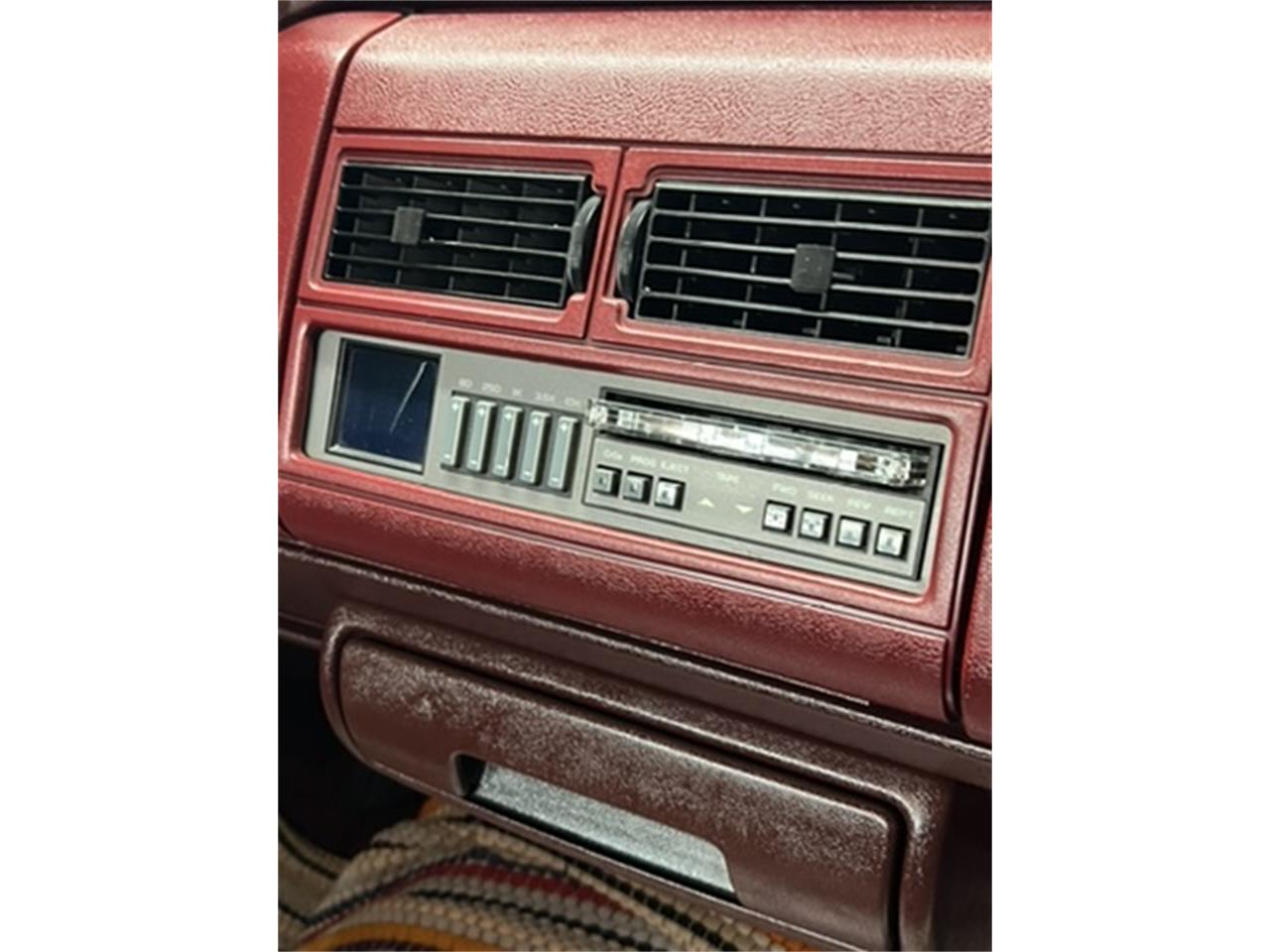 Chevrolet-Ck-1500-1990-Crims-RedAdobe-Gold-Garnet-Seat-Custom-18