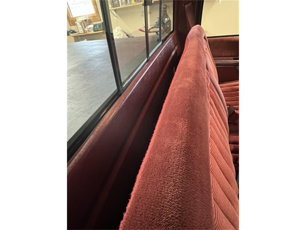 Chevrolet-Ck-1500-1990-Crims-RedAdobe-Gold-Garnet-Seat-Custom-21