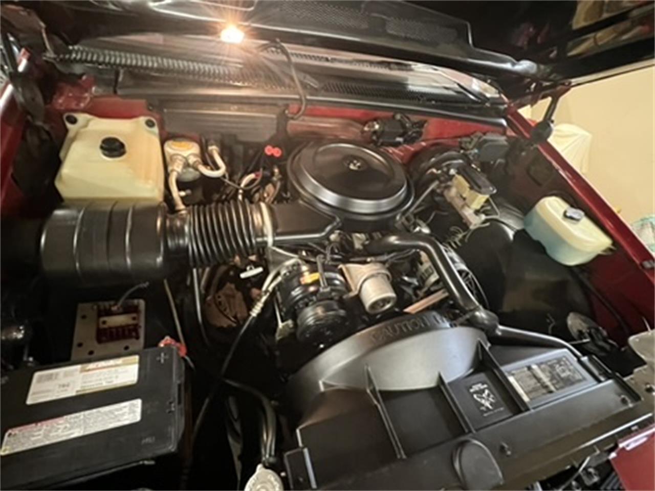 Chevrolet-Ck-1500-1990-Crims-RedAdobe-Gold-Garnet-Seat-Custom-5
