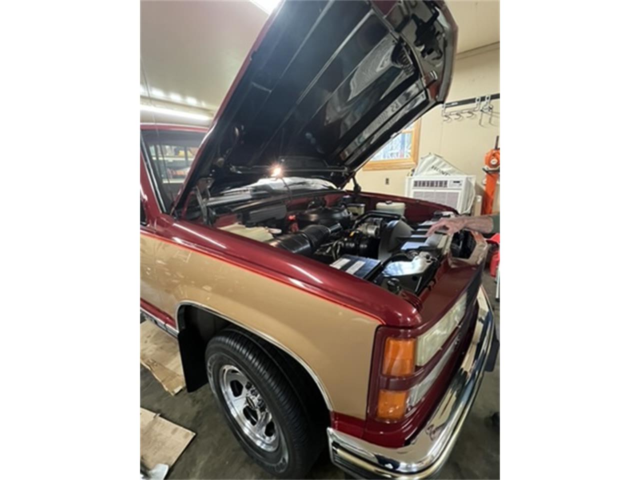 Chevrolet-Ck-1500-1990-Crims-RedAdobe-Gold-Garnet-Seat-Custom-6