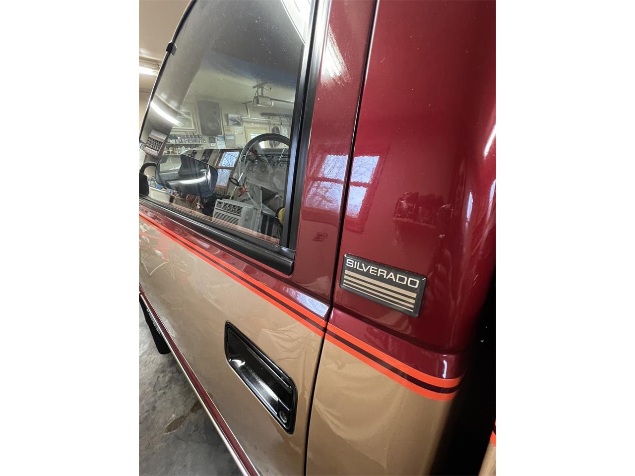 Chevrolet-Ck-1500-1990-Crims-RedAdobe-Gold-Garnet-Seat-Custom-8