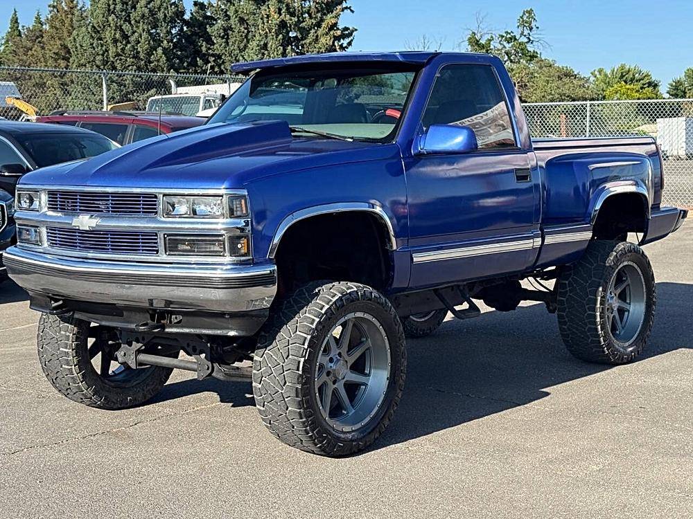 Chevrolet-Ck-1500-series-1995-custom