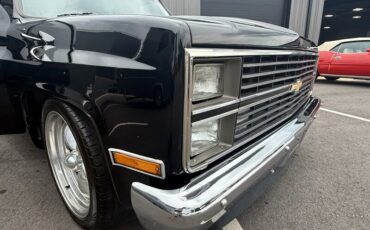 Chevrolet-Ck-1984-27