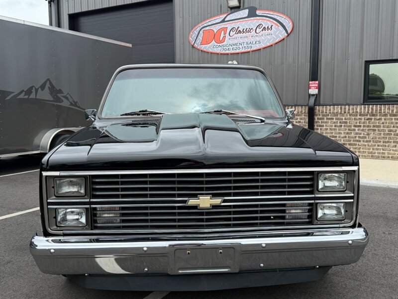 Chevrolet-Ck-1984-3