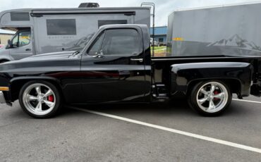 Chevrolet-Ck-1984-5