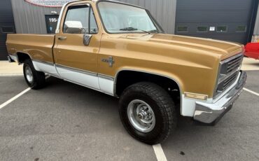 Chevrolet-Ck-1984-Black-Black-16