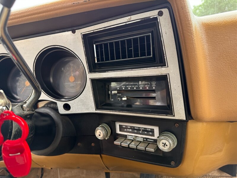 Chevrolet-Ck-1984-Black-Black-29