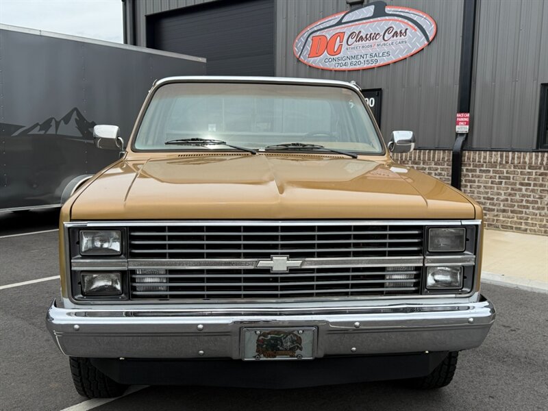 Chevrolet-Ck-1984-Black-Black-3