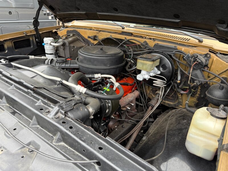 Chevrolet-Ck-1984-Black-Black-33