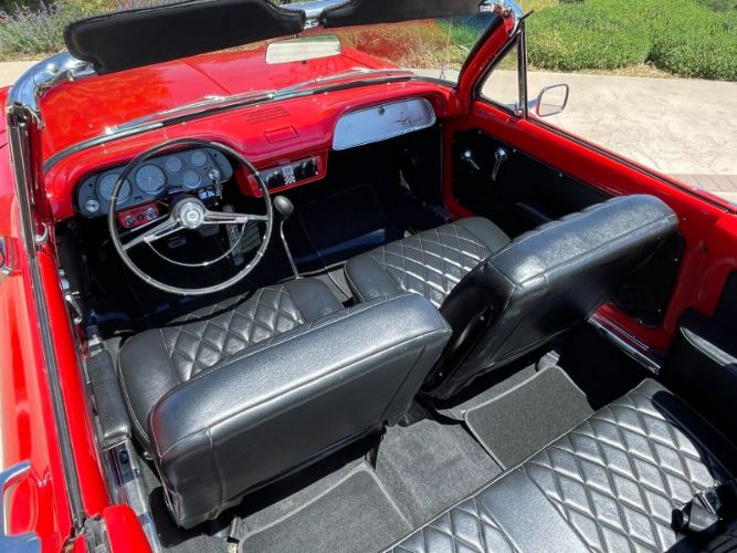 Chevrolet-Corvair-1963-Red-16