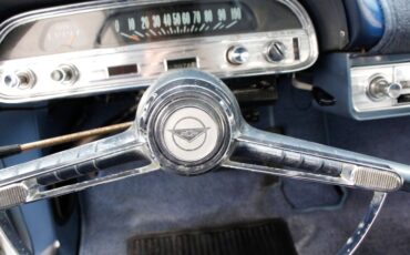 Chevrolet-Corvair-1963-Silver-Blue-Blue-34