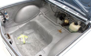 Chevrolet-Corvair-1963-Silver-Blue-Blue-46