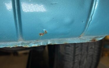 Chevrolet-Corvair-1964-Azure-Aqua-Black-40