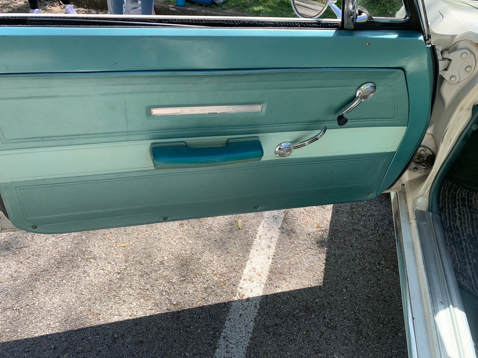 Chevrolet-Corvair-1965-2-Door-14