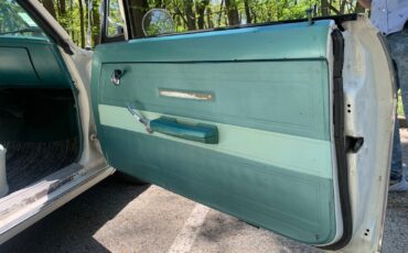 Chevrolet-Corvair-1965-2-Door-24