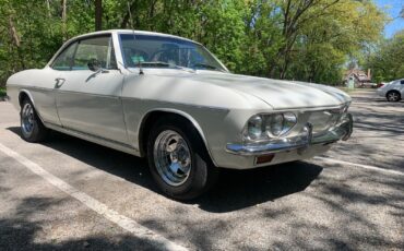 Chevrolet-Corvair-1965-2-Door-4