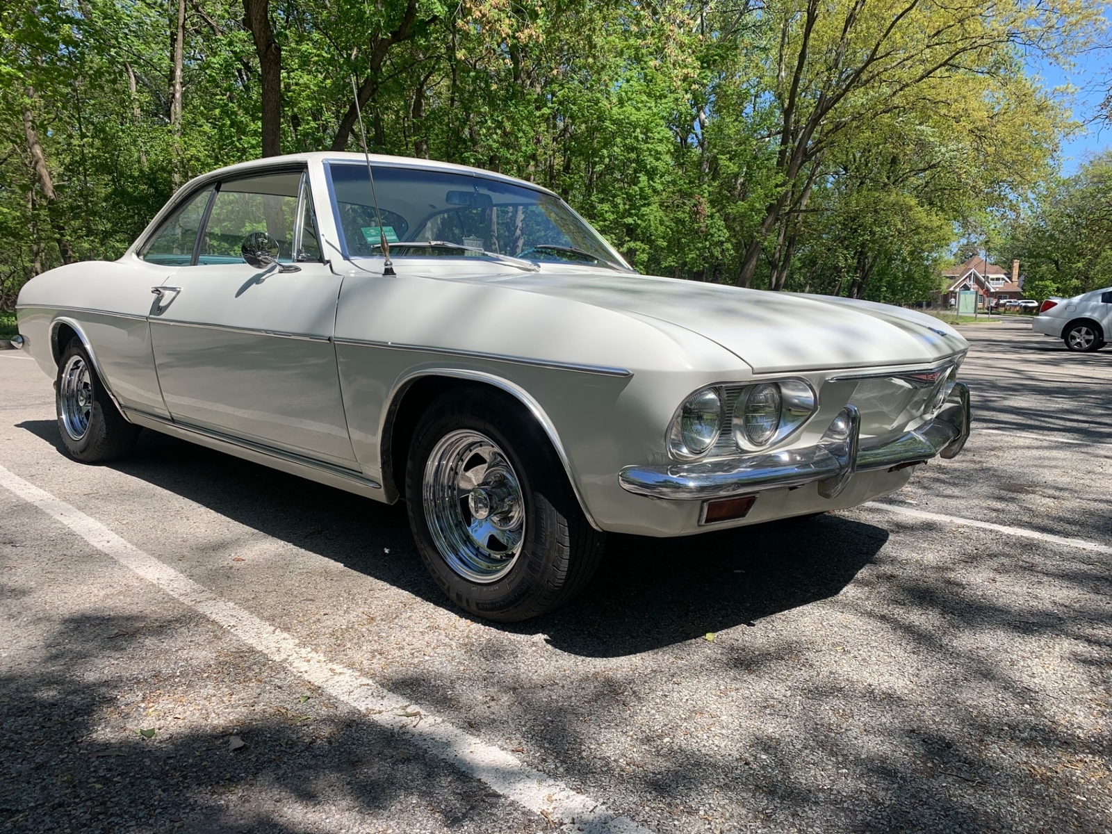 Chevrolet-Corvair-1965-2-Door-4
