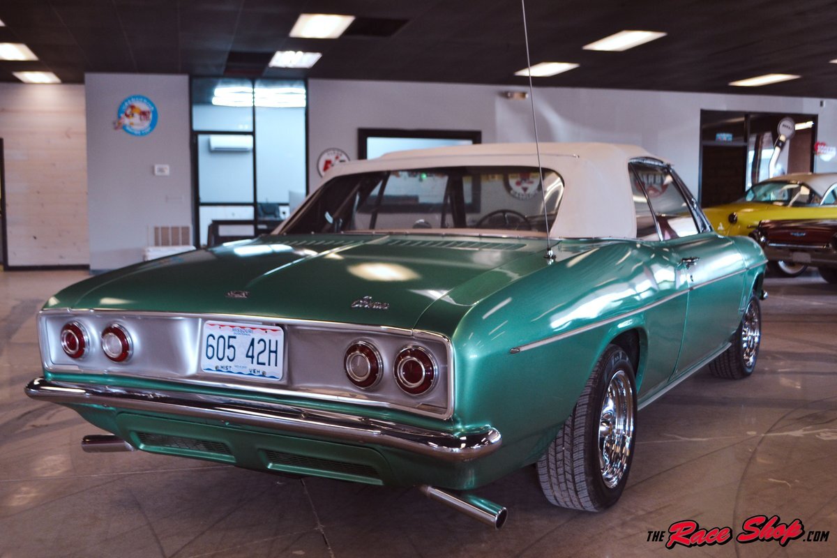 Chevrolet-Corvair-1965-Convertible-6