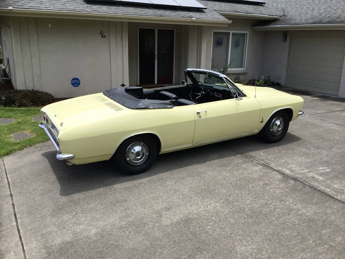 Chevrolet-Corvair-monza-1965-yellow-14