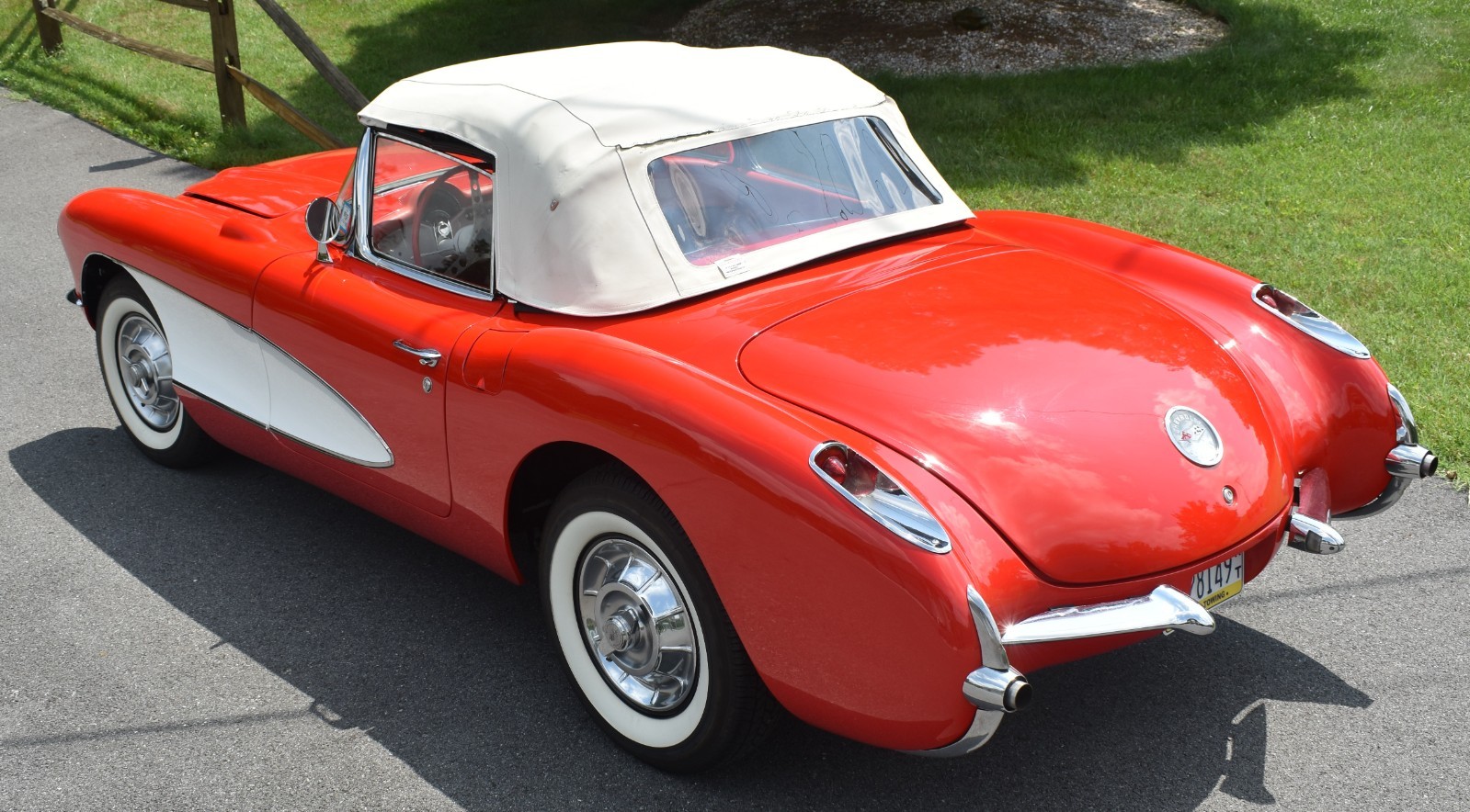 Chevrolet-Corvette-1956-Convertible-1
