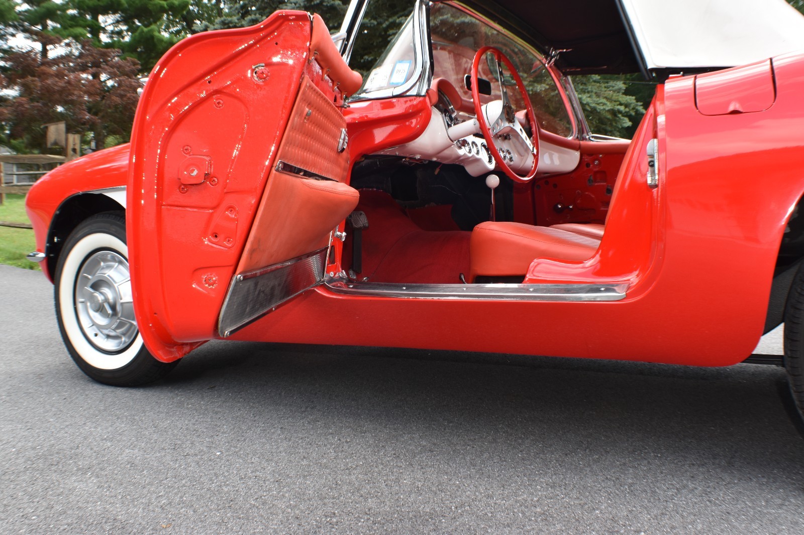 Chevrolet-Corvette-1956-Convertible-19