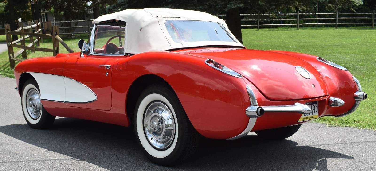 Chevrolet-Corvette-1956-Convertible-2