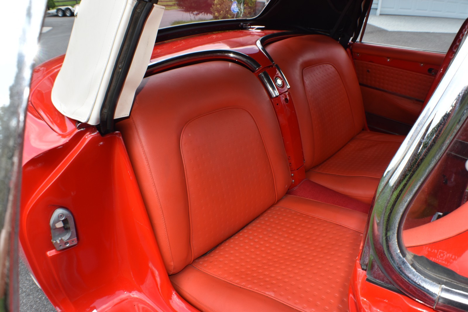 Chevrolet-Corvette-1956-Convertible-25