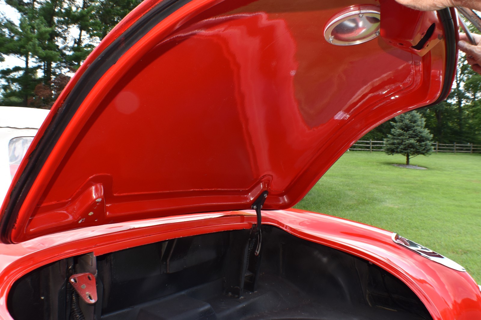 Chevrolet-Corvette-1956-Convertible-30