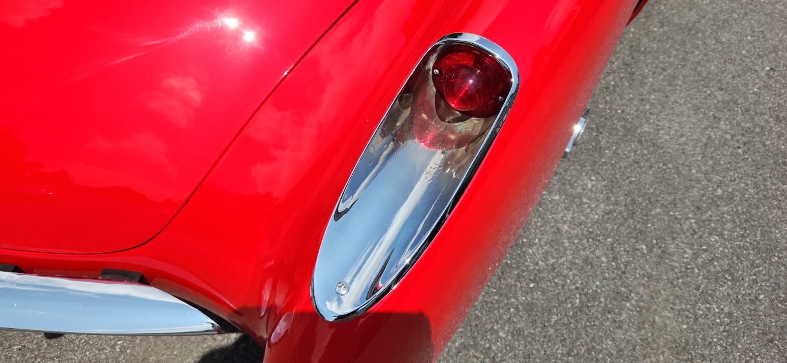 Chevrolet-Corvette-1956-Convertible-37